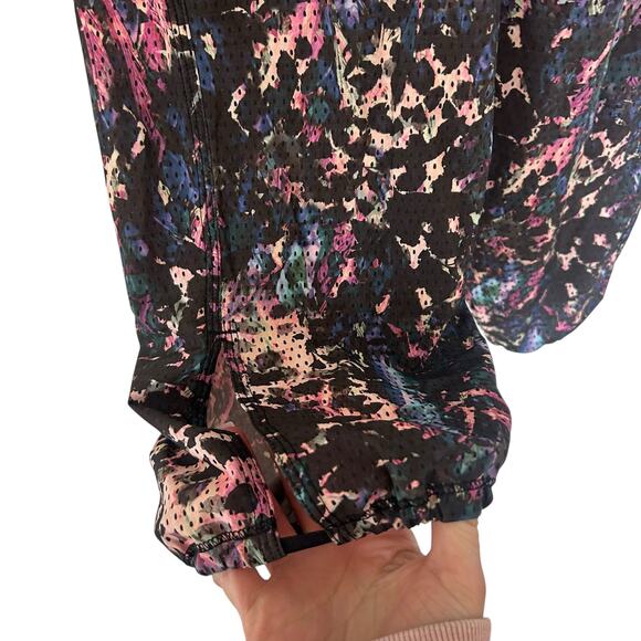 Lululemon Om Pant Floral Sport Black Multi Sz S - Picture 2 of 4